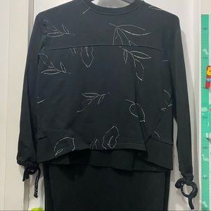 Flower print crewneck sweatshirt